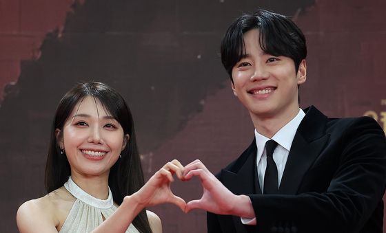 정은지·이준영 '많이 사랑해주세요'