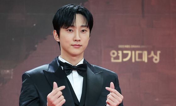 진영, 감미로운 손하트