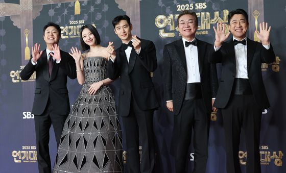 '모범택시' 무지지개 운수 직원들의 SBS 연기대상 나들이