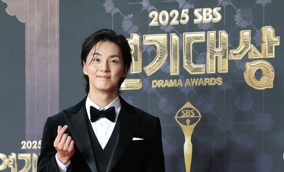 윤시윤, 부드러운 하트 선물