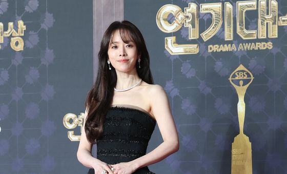 한지민, 아름다운 미소