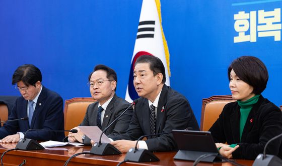 정책조정회의 주재하는 김병기 원내대표