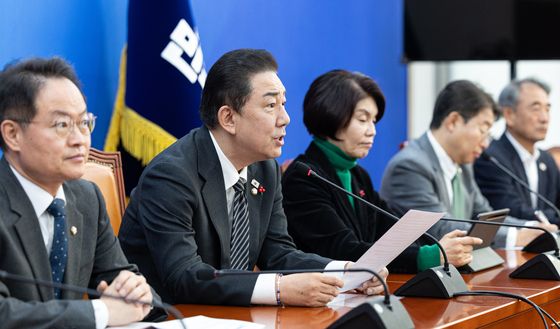 정책조정회의 모두발언하는 김병기 원내대표