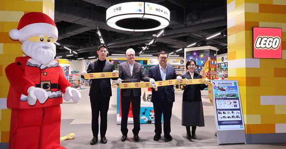 'K-컬처' 담은 국내 최대 레고스토어