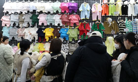 우리 아기, 겨울옷 골라요