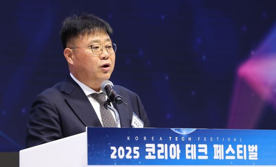 개회사하는 방응진 KIAT 센터장