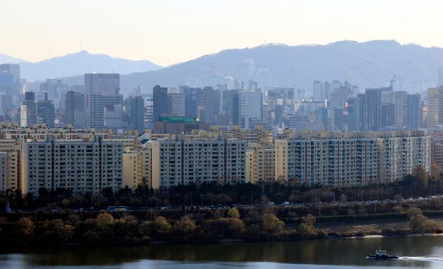 국세청, 강남4구·마용성 아파트 증여 2077건 전수 검증
