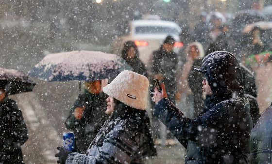 하얗게 변한 서울