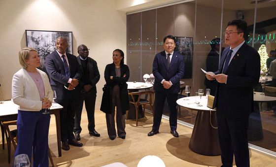 환영사 하는 김대현 제2차관