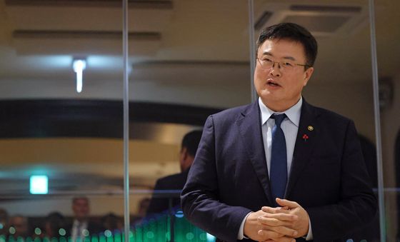 환영사 하는 김대현 제2차관