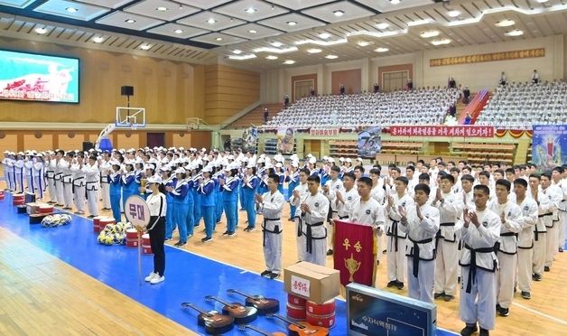 北, 제55차 예술인 체육대회 진행