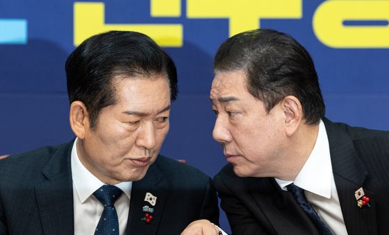 정청래 대표와 김병기 원내대표 '무슨 대화?'