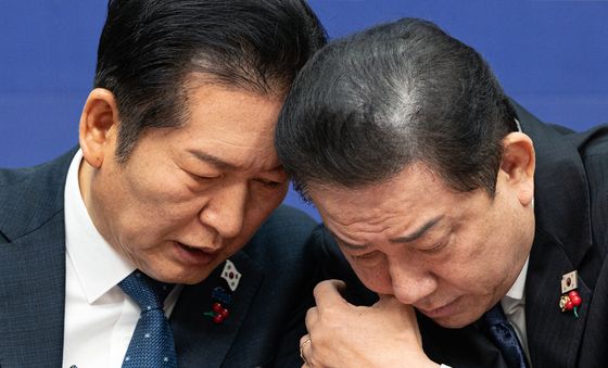 정청래·김병기 '밀착 대화'