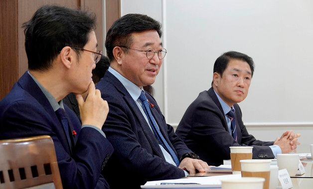 윤호중 장관, 사회연대경제 관계자 조찬간담회 참석