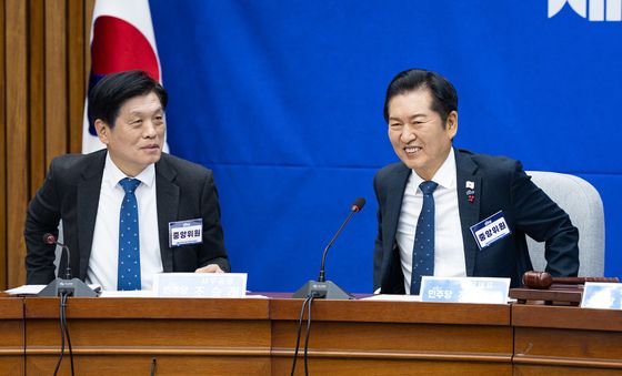 미소 짓는 정청래·조승래