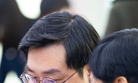 법사위 법안심사1소위 참석한 장경태 의원