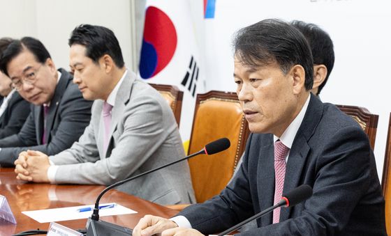 윤한홍 국민의힘 의원 작심 비판 "골수 지지층 벗어나 계엄 사과해야"
