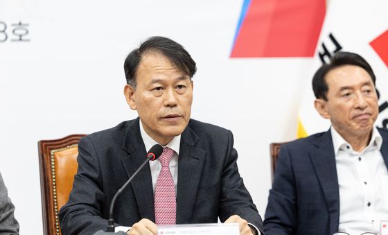 작심 비판하는 윤한홍 국민의힘 의원 "계엄 사과해야"