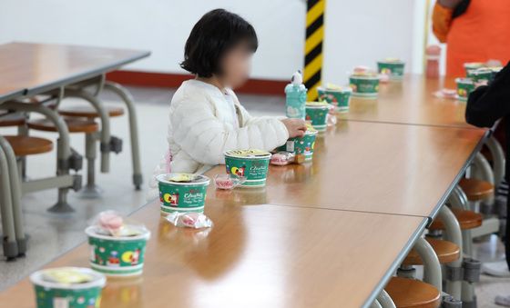 또 '급식' 중단