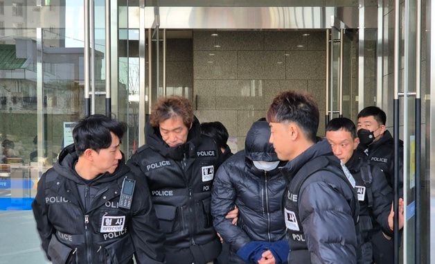 영장실질심사 마친 \'갑질 의혹\' 양양군 공무원