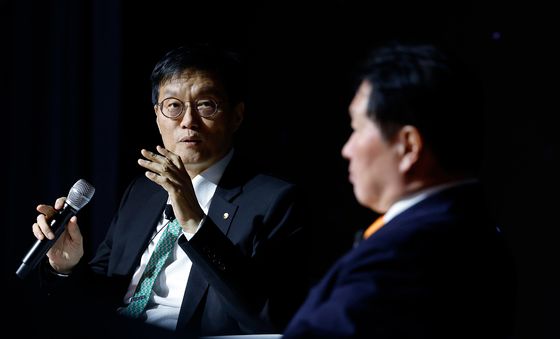 최태원 회장과 특별대담 갖는 이창용 한은 총재