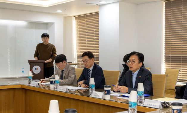 이병권 제2차관, 홈플러스 입점 소상공인 현장의견 수렴