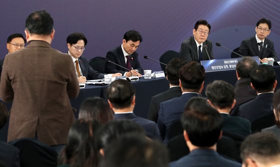 질문 받는 이재명 대통령