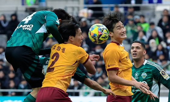 박진섭의 헤더슛