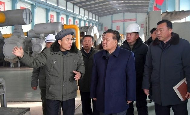 北 최룡해, 남흥청년화학연합기업소 등 현지지도