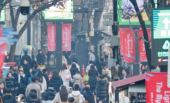 북적이는 명동