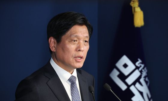 기자간담회한느 조승래 사무총장