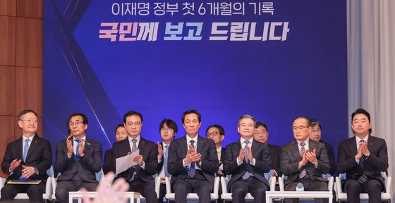 '대통령실 6개월 성과 간담회'