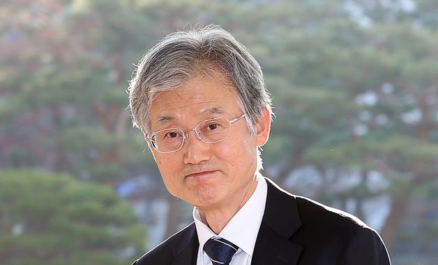 대법원 도착한 조희대 대법원장