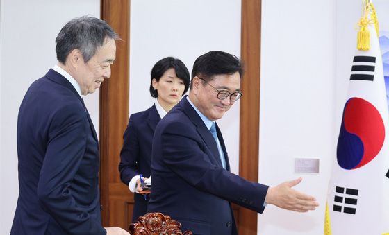 미즈시마 코이치 대사 접견하는 우원식