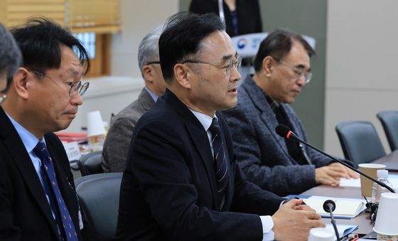 발언하는 차정인 국가교육위원장