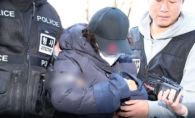 부부싸움 중 남편 살해한 60대 아내, 구속심사