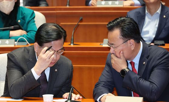 대화하는 송언석·유상범