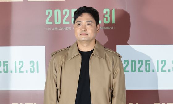 포즈 취하는 서동원