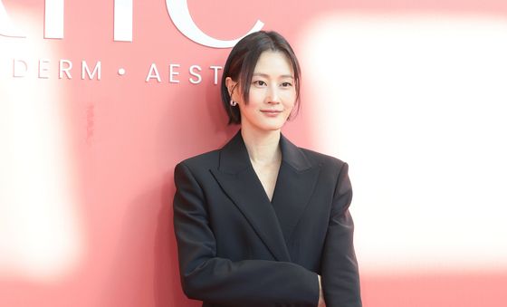 이현이, 부드러운 미소