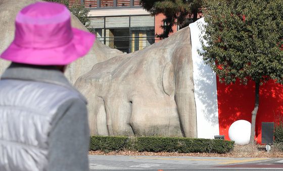 크리스마스 소식 전하는 '대구 달서구 홍보대사' 이만옹