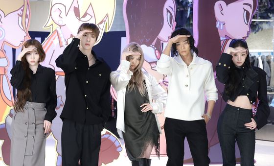 올데이프로젝트, 집중