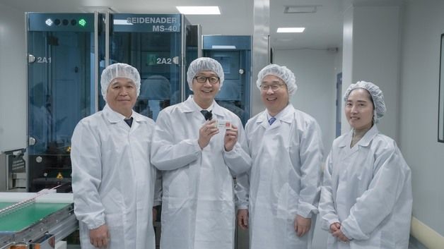 세계 최초 유전자 재조합 단백질 탄저백신 '배리트락스주' 첫 출하