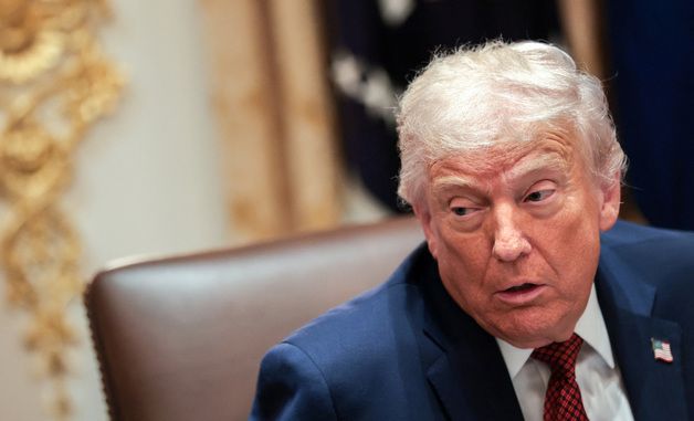 [포토]트럼프 "관세 수입 재원 통해 농가에 17.6조 원 지원"