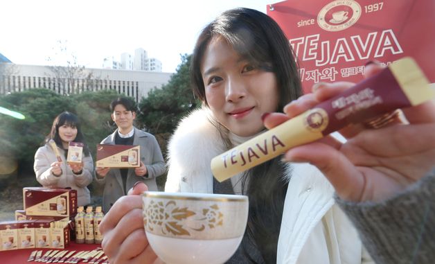 동아오츠카, 국내 최초 밀크티 '데자와' 분말스틱 출시