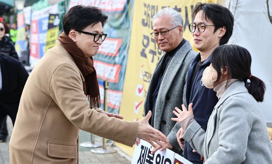 한동훈 전 대표 '제복 입은 영웅들 위해'