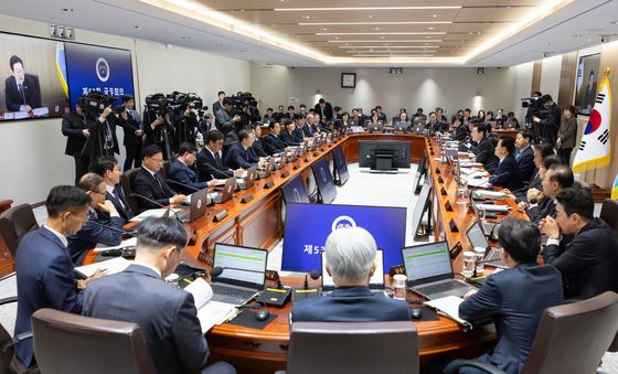 국무회의 주재하는 이재명 대통령