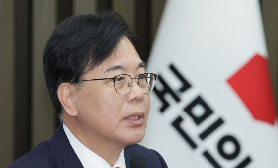 의장 주재 원내대표 회동 결과 밝히는 송언석