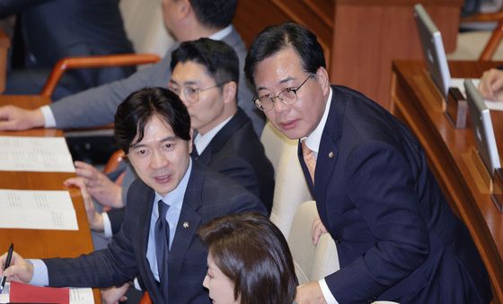 대화하는 송언석·나경원