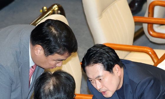 대화 나누는 국힘 지도부