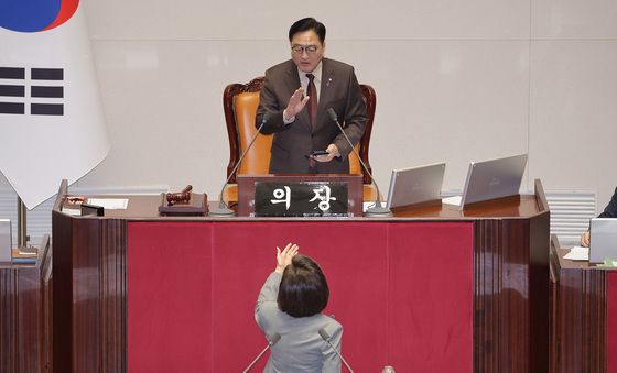 우원식 의장과 나경원의 충돌